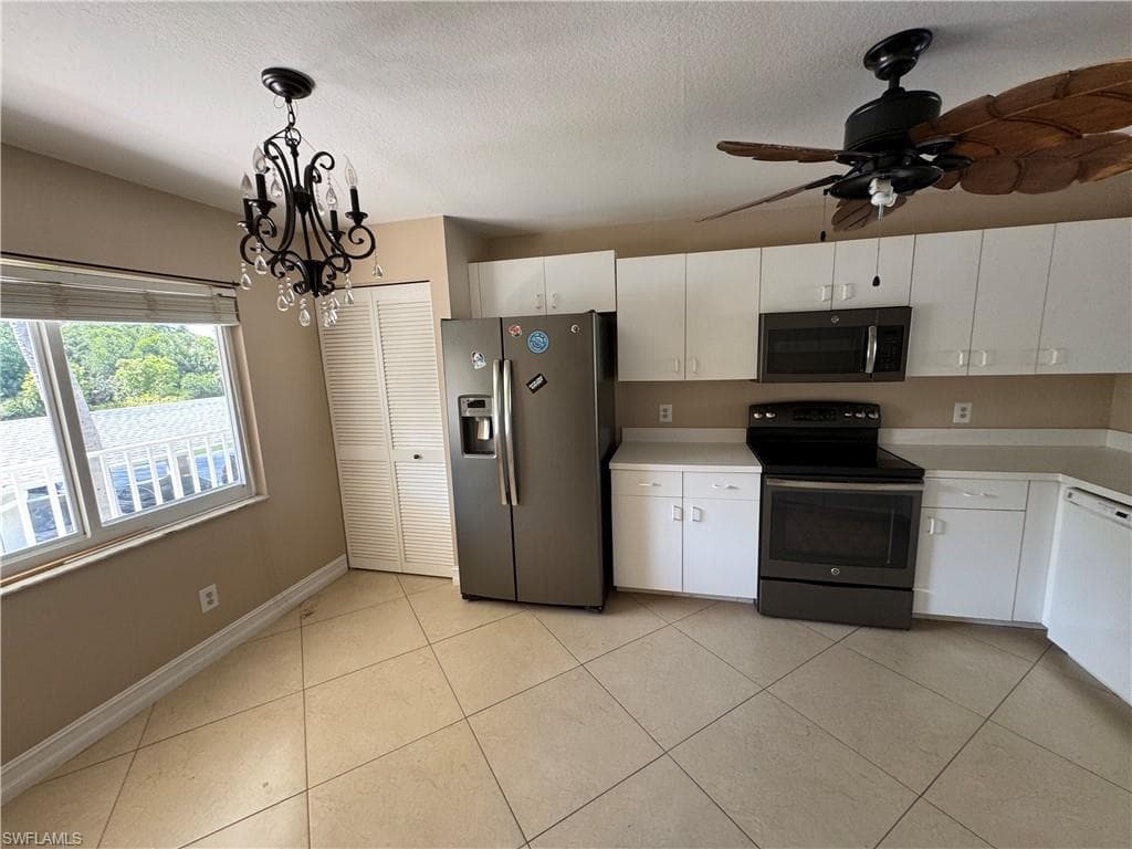 388 Belina Dr 6, Naples, FL 34104-5