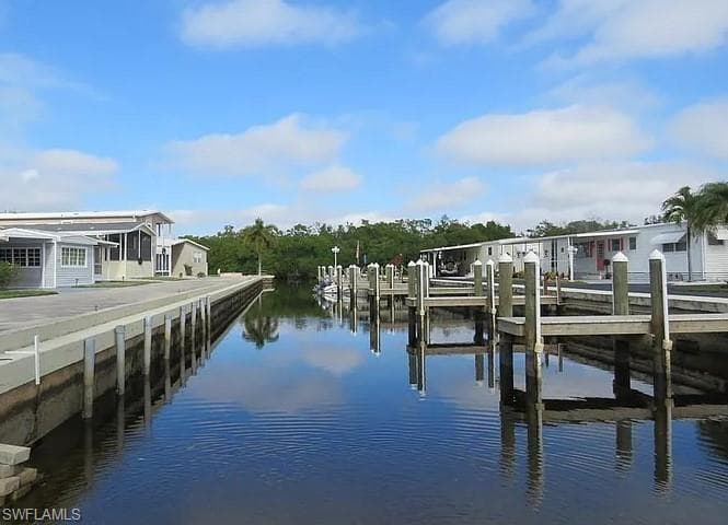 777 Walkerbilt Rd 9, Naples, FL 34110-16