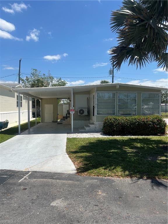 777 Walkerbilt Rd 9, Naples, FL 34110-1