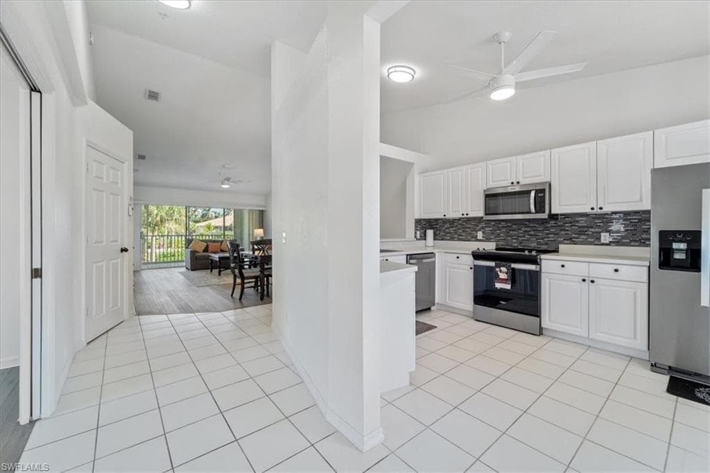 9060 Michael Cir 2, Naples, FL 34113-11
