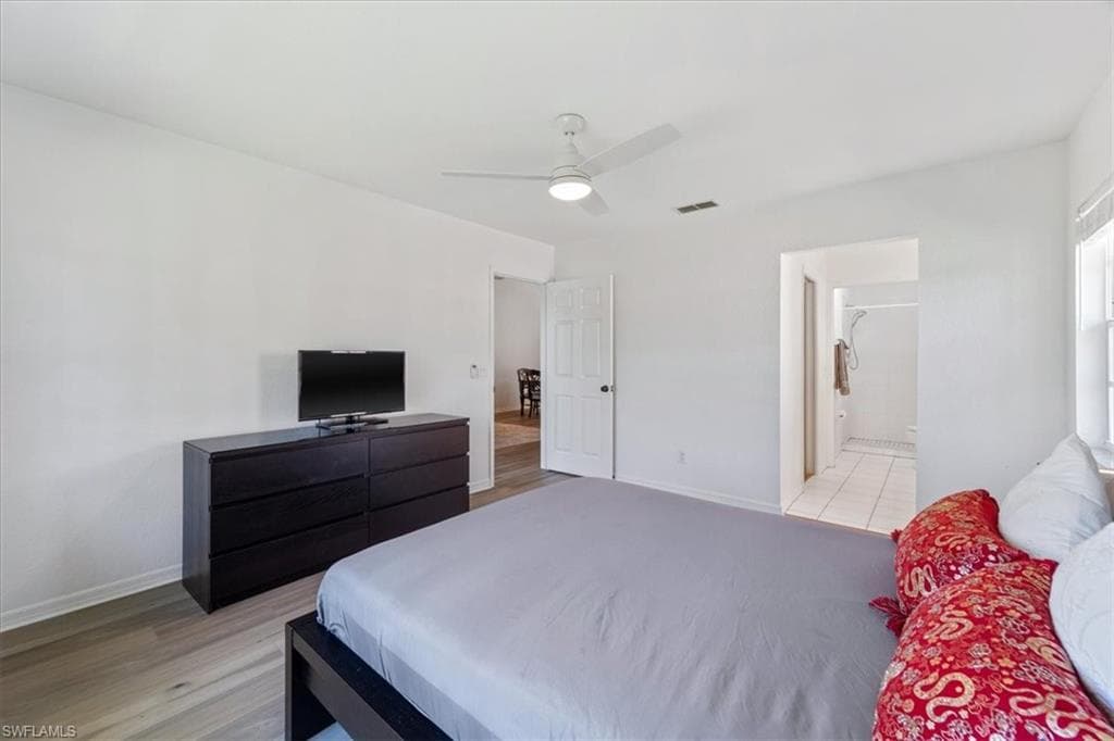 9060 Michael Cir 2, Naples, FL 34113-20