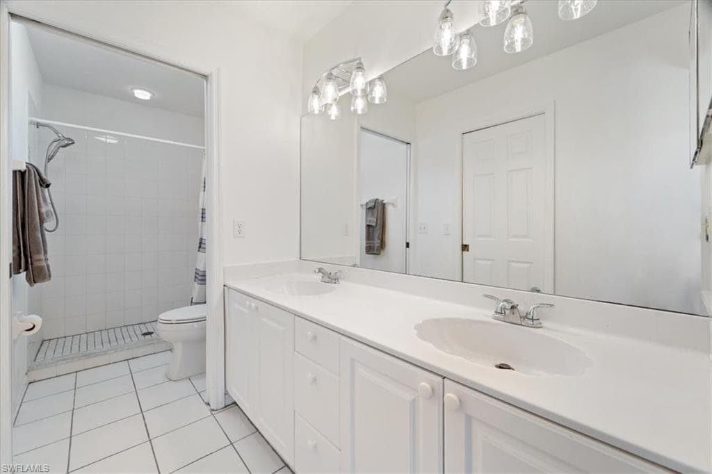 9060 Michael Cir 2, Naples, FL 34113-21
