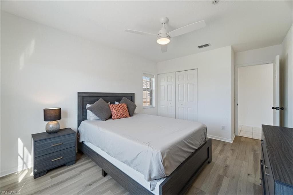 9060 Michael Cir 2, Naples, FL 34113-25