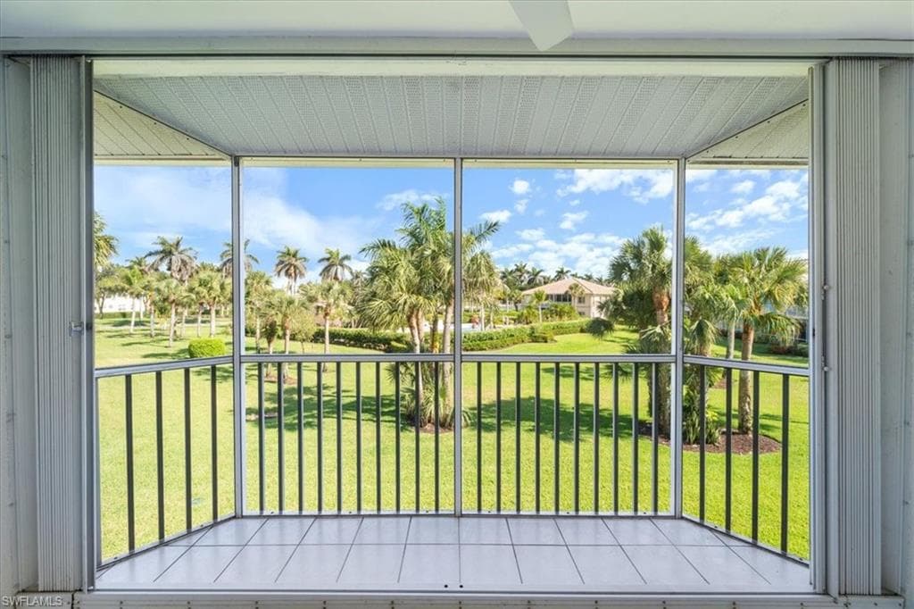 9060 Michael Cir 2, Naples, FL 34113-27