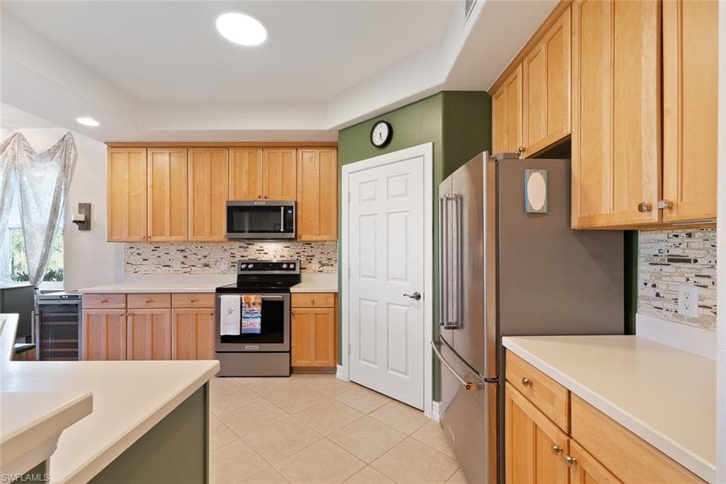 1286 Rialto Way 102, Naples, FL 34114-10