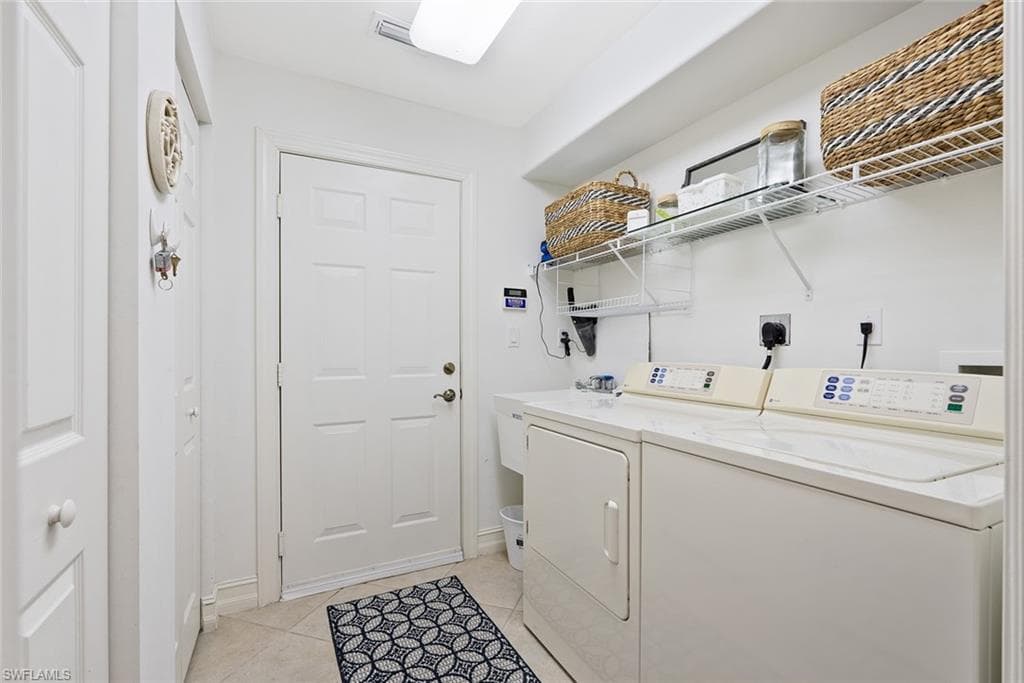 1286 Rialto Way 102, Naples, FL 34114-24