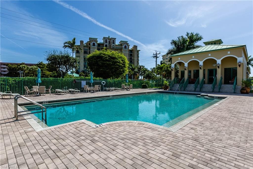 1079 Bald Eagle Dr N703, Marco Island, FL 34145-30