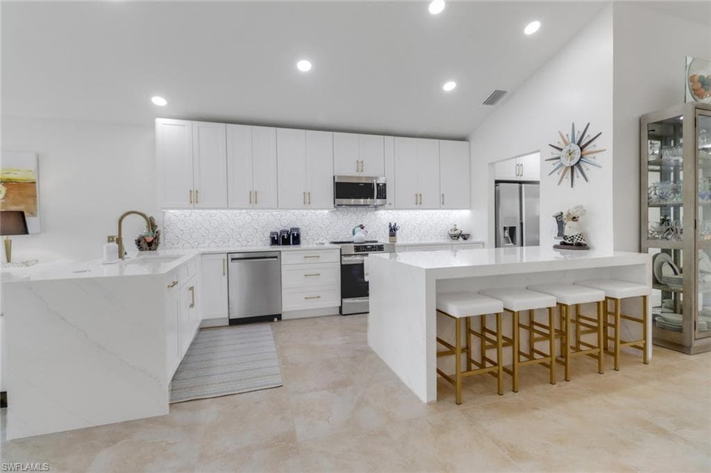 10370 Quail Crown Dr 122-6, Naples, FL 34119-9