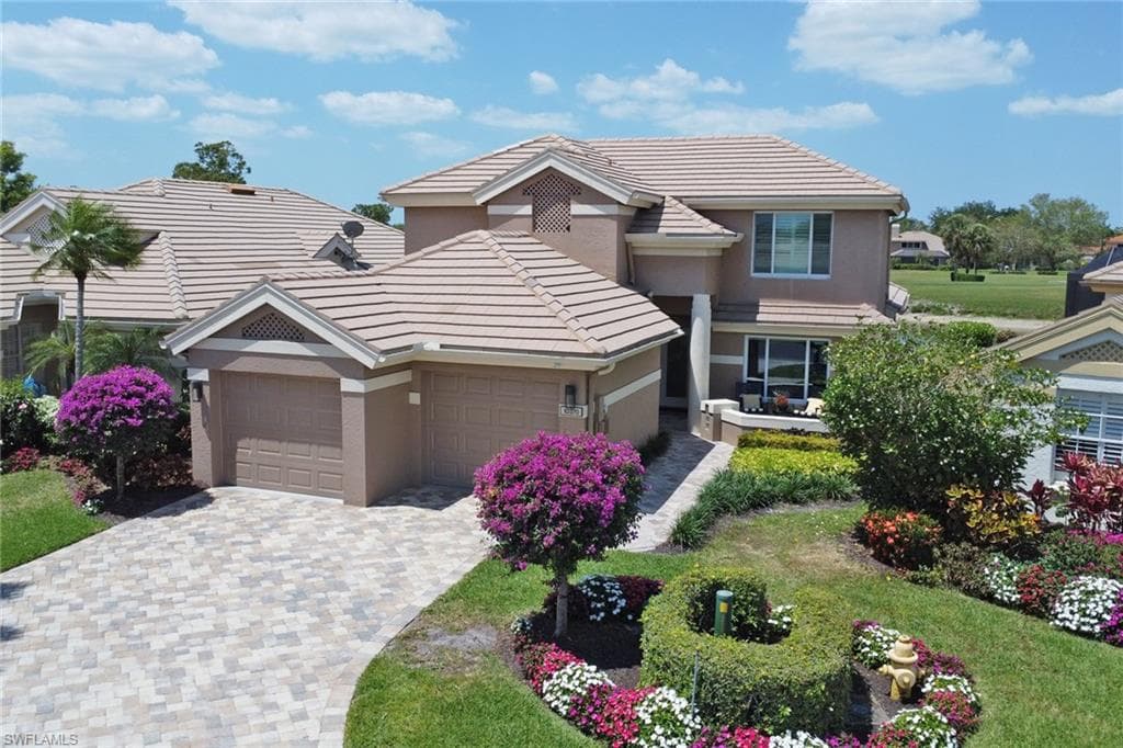 10370 Quail Crown Dr 122-6, Naples, FL 34119-2