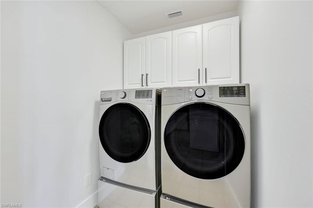 1588 Weybridge Cir 51, Naples, FL 34110-14
