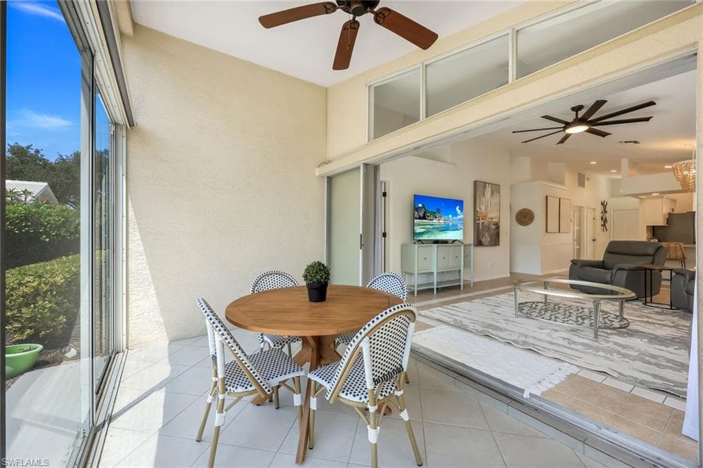 1588 Weybridge Cir 51, Naples, FL 34110-6