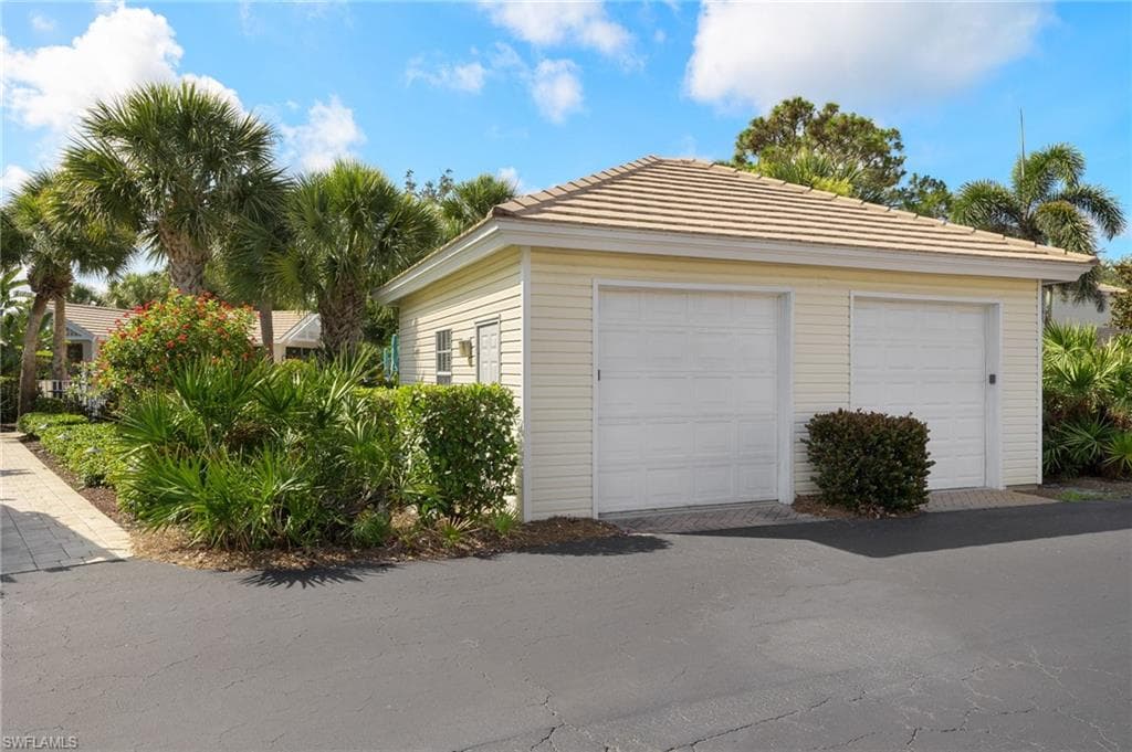 25110 Goldcrest Dr 212, Bonita Springs, FL 34134-4