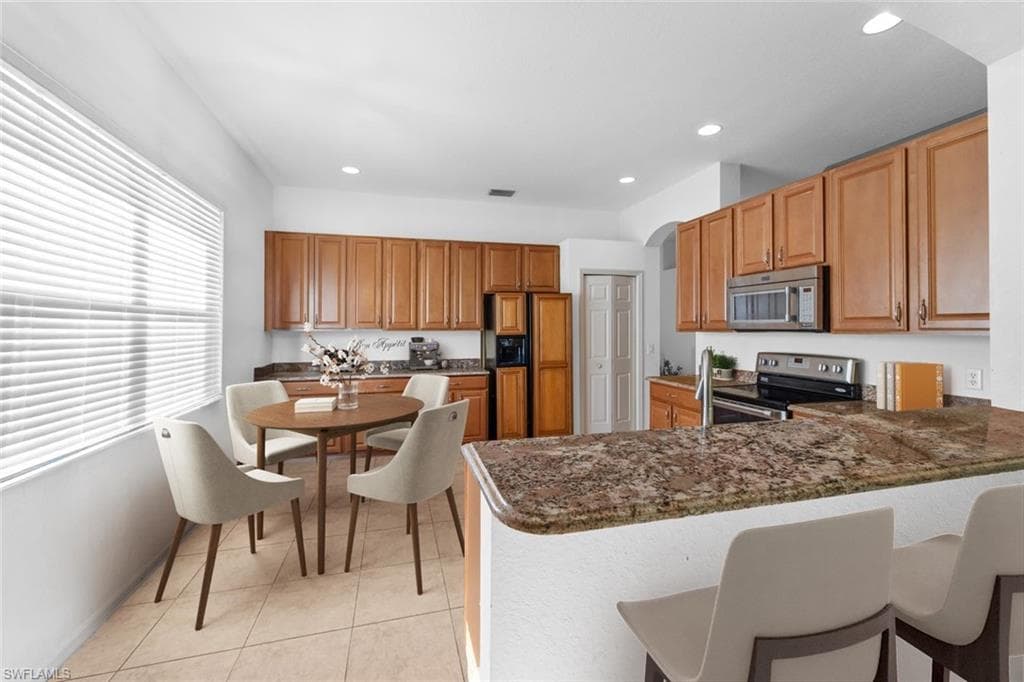 14439 Manchester Dr, Naples, FL 34114-9
