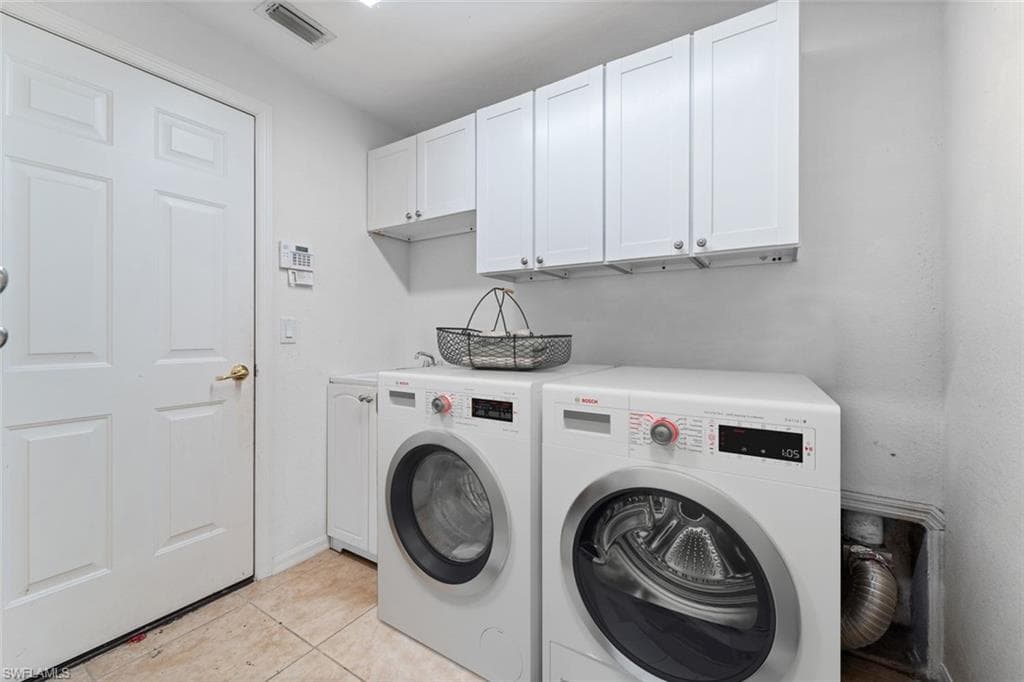 14439 Manchester Dr, Naples, FL 34114-13