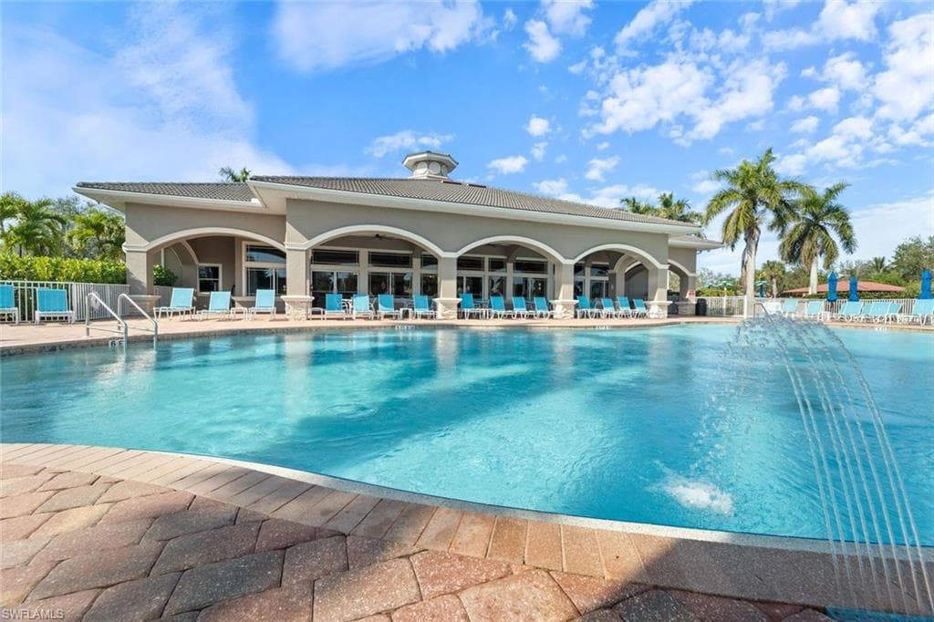 14439 Manchester Dr, Naples, FL 34114-22