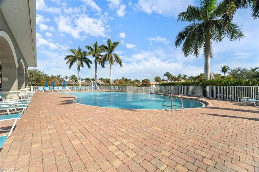 14439 Manchester Dr, Naples, FL 34114-23