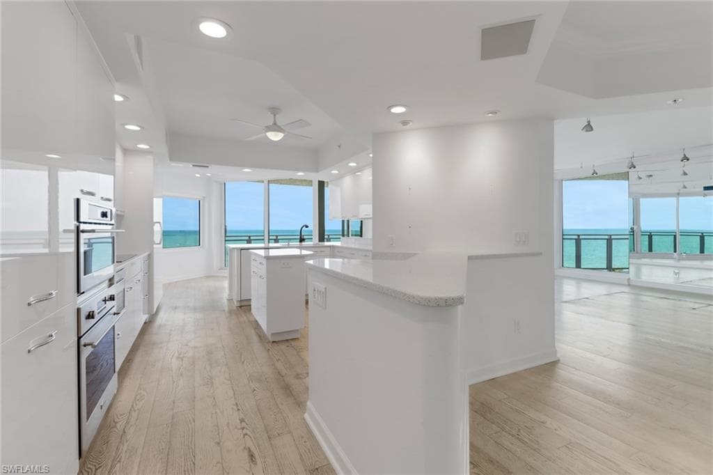 8231 Bay Colony Dr 602, Naples, FL 34108-12