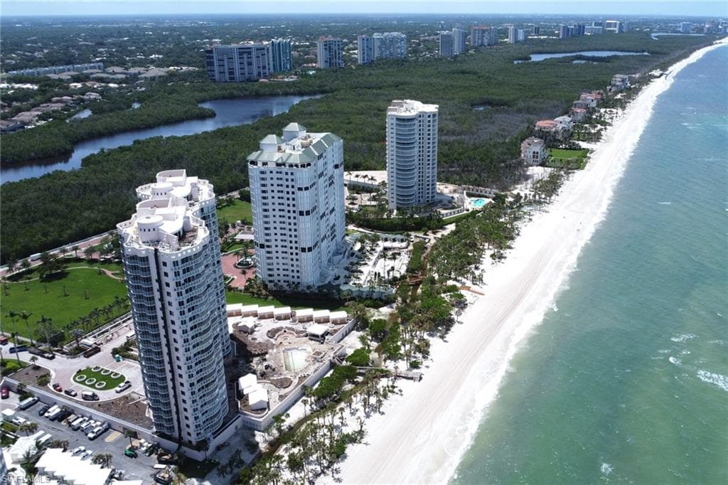 8231 Bay Colony Dr 602, Naples, FL 34108-1