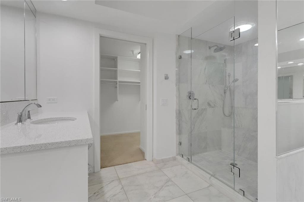 8231 Bay Colony Dr 602, Naples, FL 34108-24