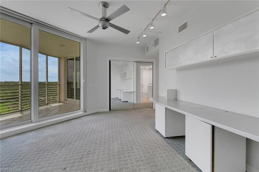 8231 Bay Colony Dr 602, Naples, FL 34108-27
