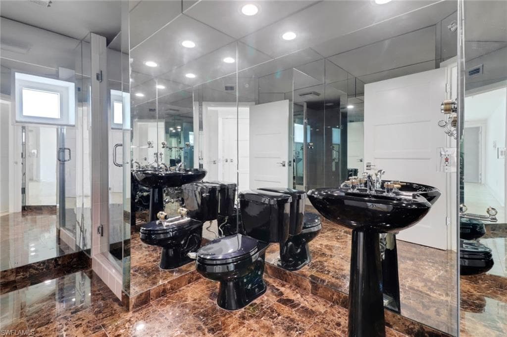 8231 Bay Colony Dr 602, Naples, FL 34108-32