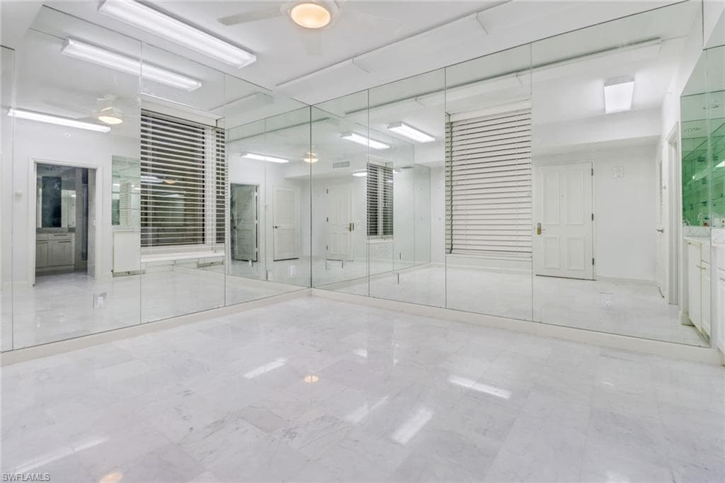 8231 Bay Colony Dr 602, Naples, FL 34108-35