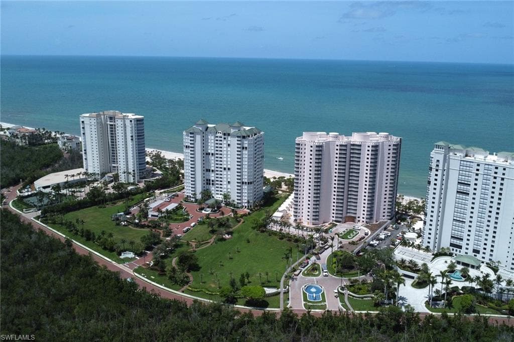 8231 Bay Colony Dr 602, Naples, FL 34108-44