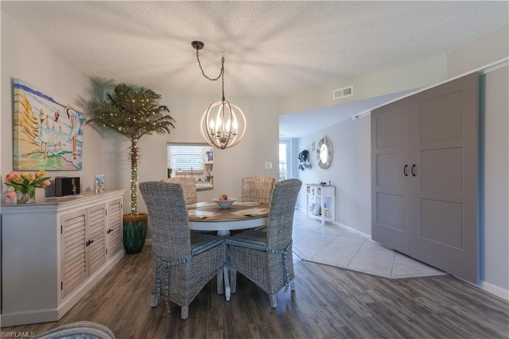 325 Charlemagne Blvd A104, Naples, FL 34112-9