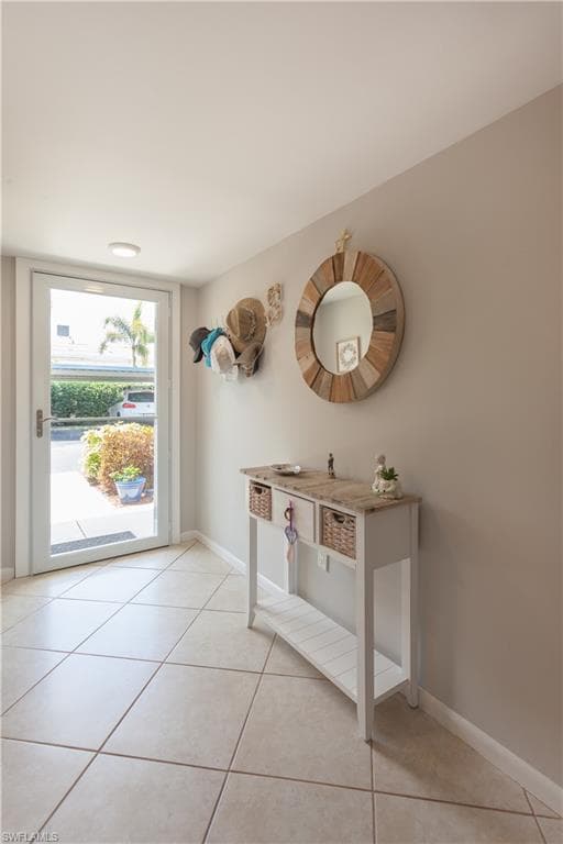 325 Charlemagne Blvd A104, Naples, FL 34112-4