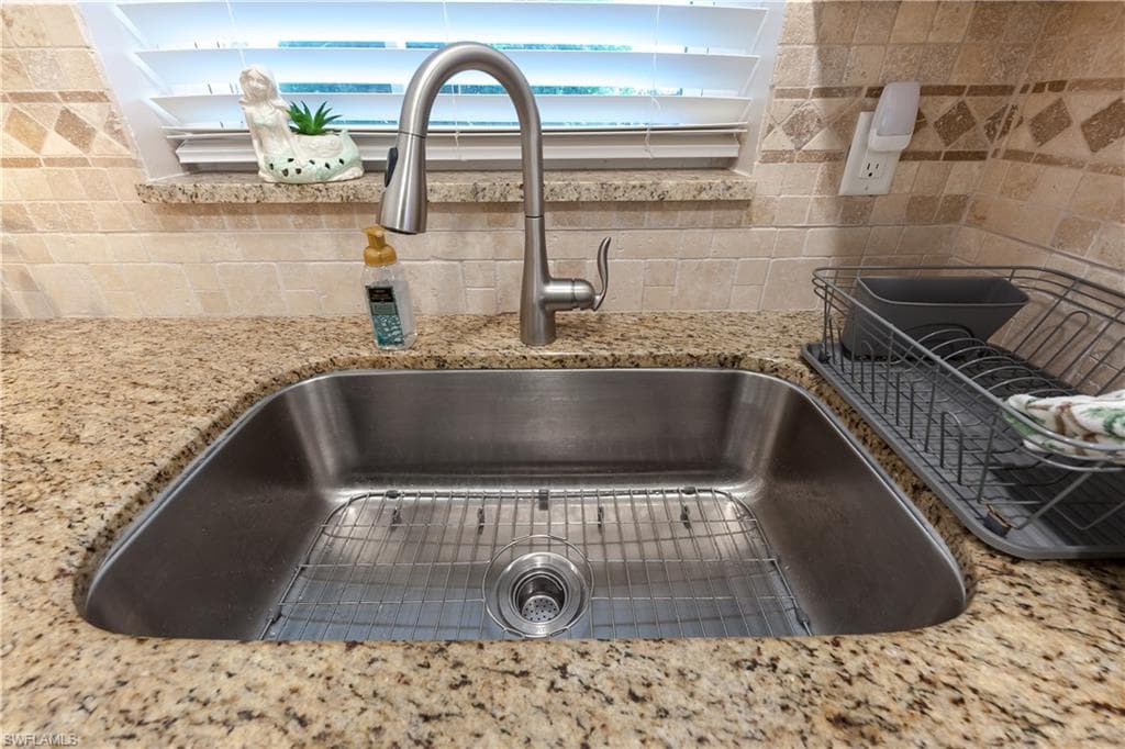 325 Charlemagne Blvd A104, Naples, FL 34112-7