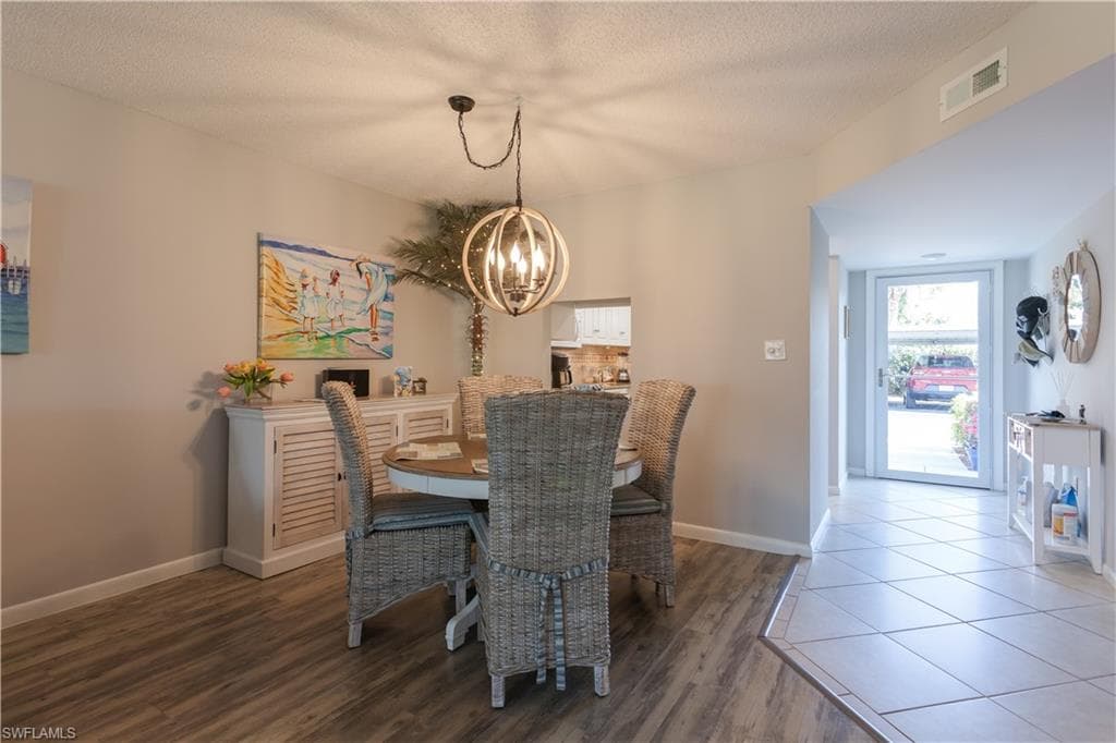 325 Charlemagne Blvd A104, Naples, FL 34112-8