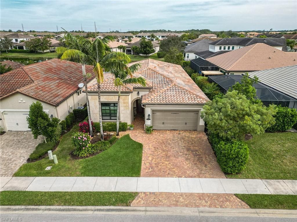 9340 Woodhurst Dr, Naples, FL 34120-23