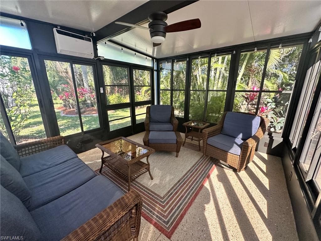 1410 Diamond Lake Cir W, Naples, FL 34114-15