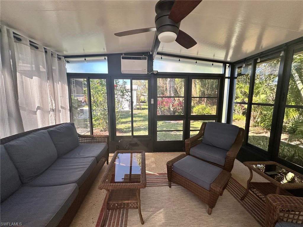 1410 Diamond Lake Cir W, Naples, FL 34114-16