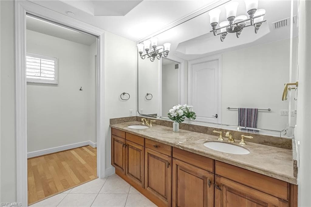 510 Avellino Isles Cir 2202, Naples, FL 34119-15