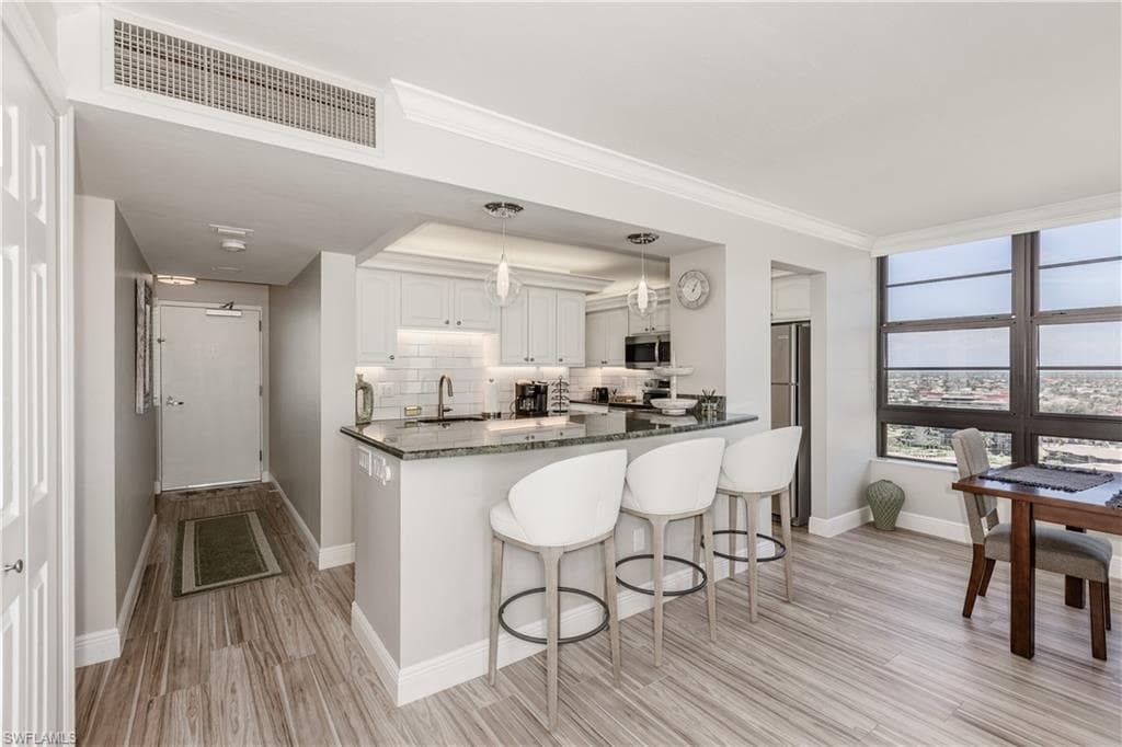 380 Seaview Ct 1606, Marco Island, FL 34145-10