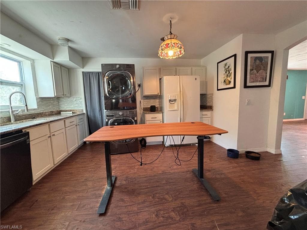 133 Florida Ave NW, Moore Haven, FL 33471-20