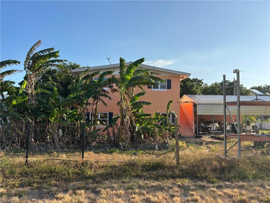 133 Florida Ave NW, Moore Haven, FL 33471-3