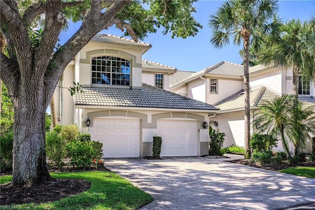 27011 Lake Harbor Ct 201, Bonita Springs, FL 34134-1