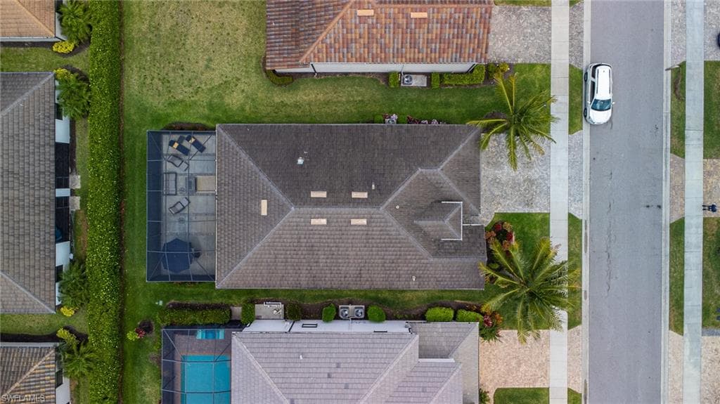 9231 Shadow Oak Ln, Naples, FL 34120-44