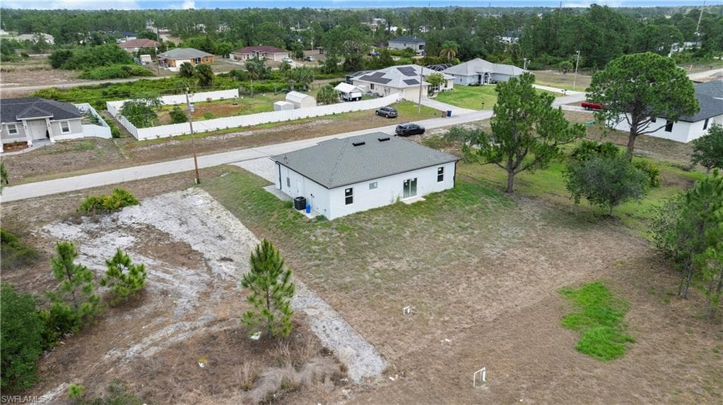 740 Newhall St E, Lehigh Acres, FL 33974-32