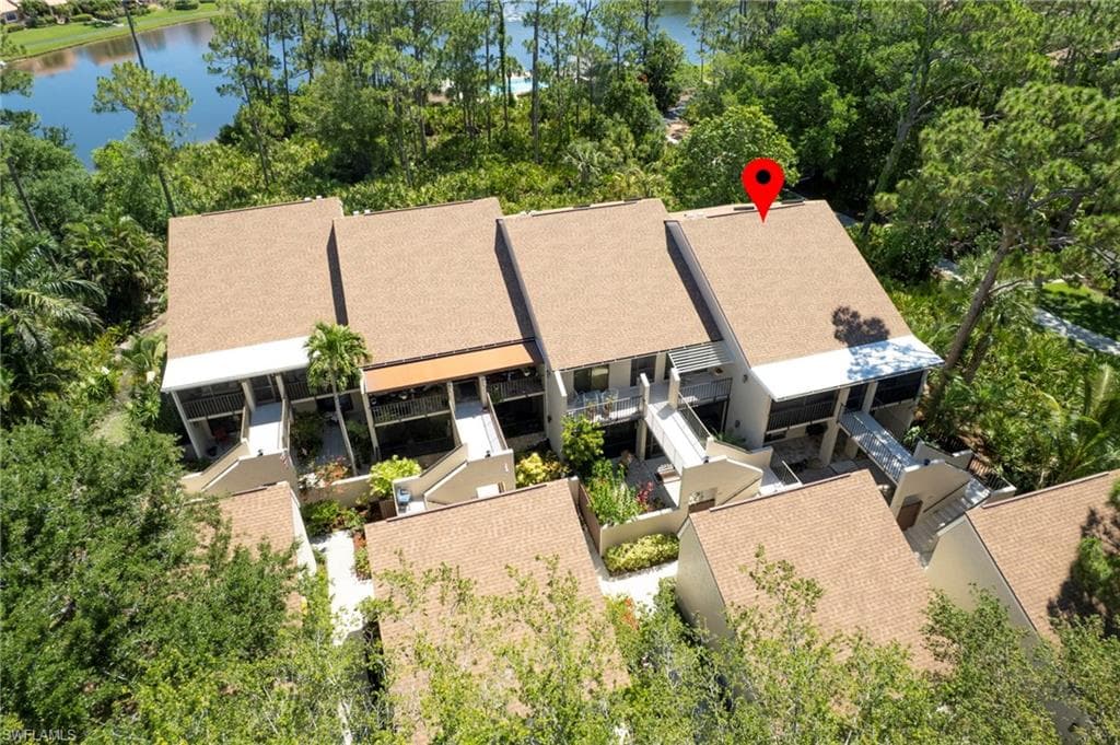 15400 Cedarwood Ln 204, Naples, FL 34110-33