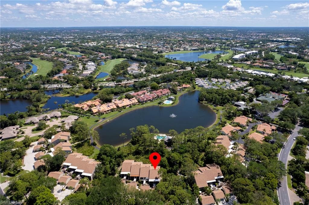 15400 Cedarwood Ln 204, Naples, FL 34110-36