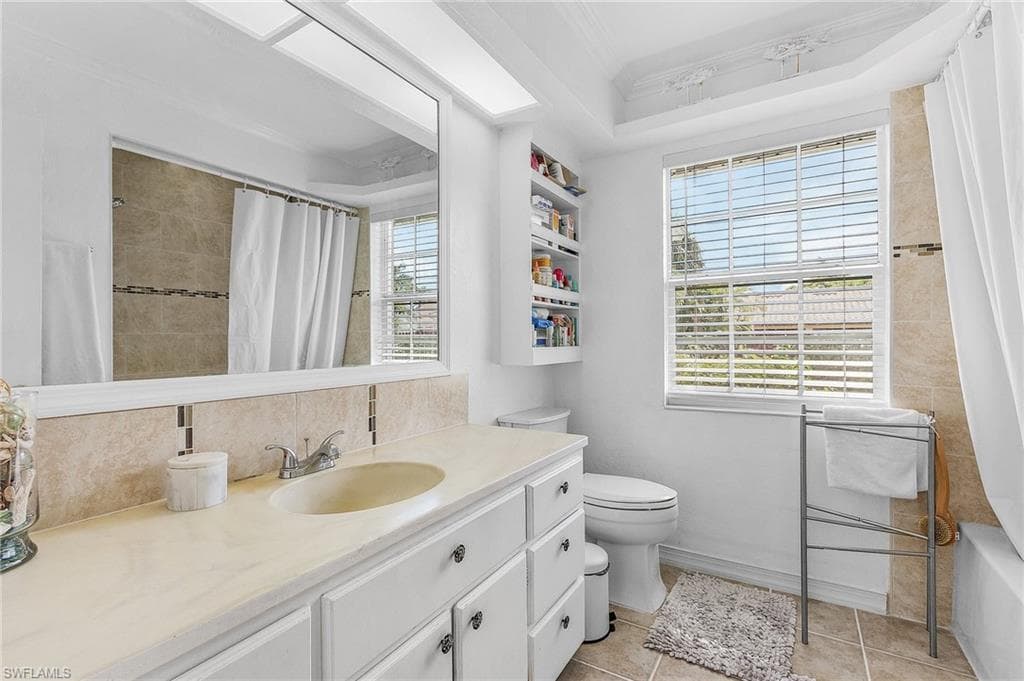 27553 Playa Del Rey Ln, Bonita Springs, FL 34135-16