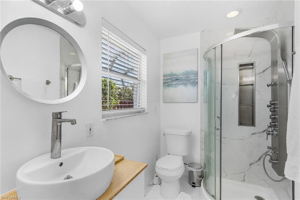 27553 Playa Del Rey Ln, Bonita Springs, FL 34135-19