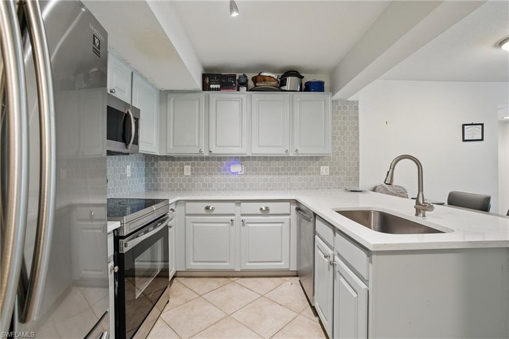 4109 Residence Dr 515, Fort Myers, FL 33901-1