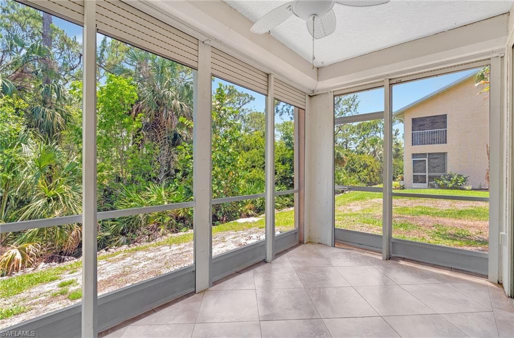 737 Wiggins Lake Dr 102, Naples, FL 34110-29