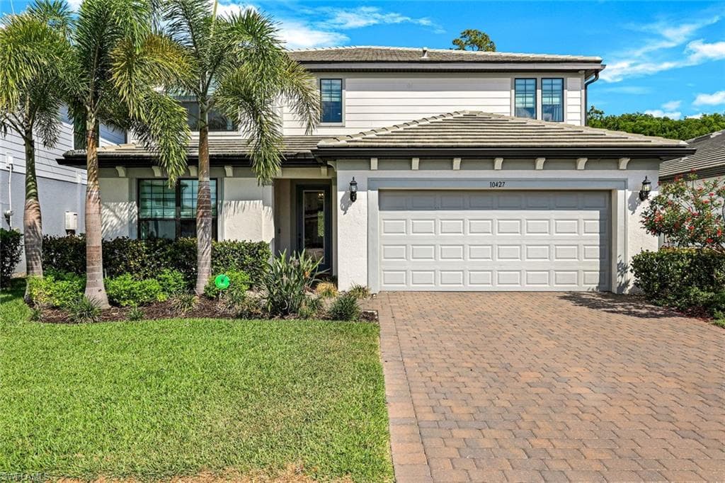 10427 Ventana Ln, Naples, FL 34120-1