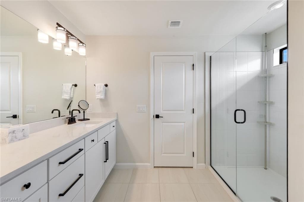 10427 Ventana Ln, Naples, FL 34120-19