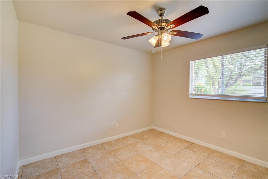 1327 21st Ave, Cape Coral, FL 33990-13
